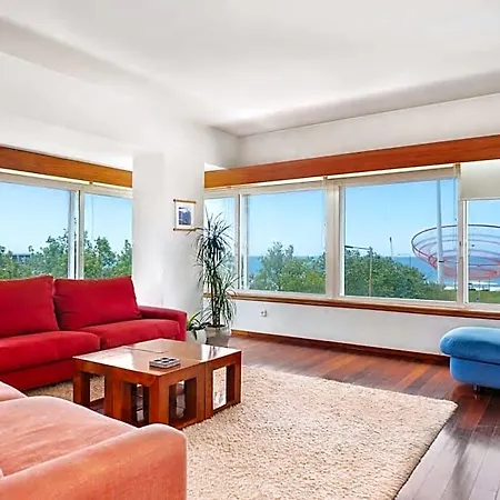 Large Flat 4*